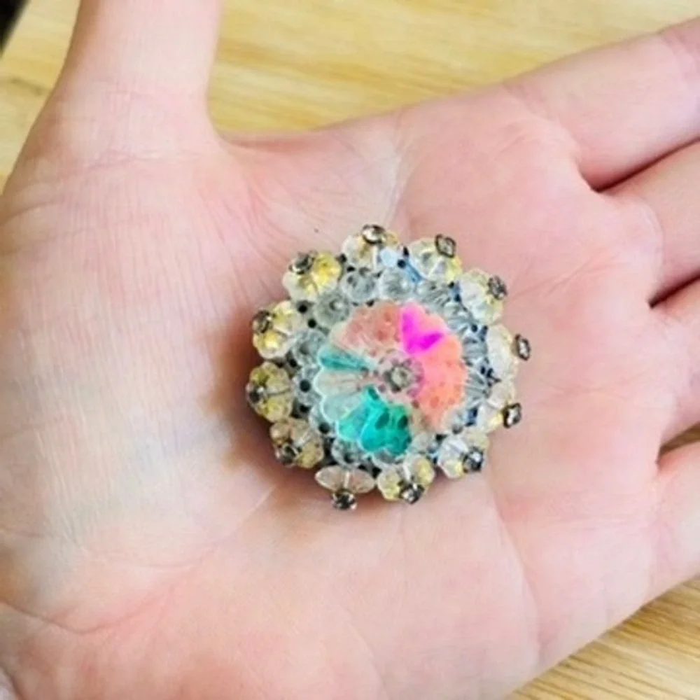 VTG Aurora Borealis Margarita‎ Crystal Cluster Brooch Pin Jeweled Retro Rainbow